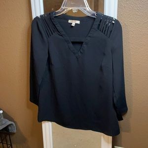 3/4 LENGTH SLEEVE BLOUSE